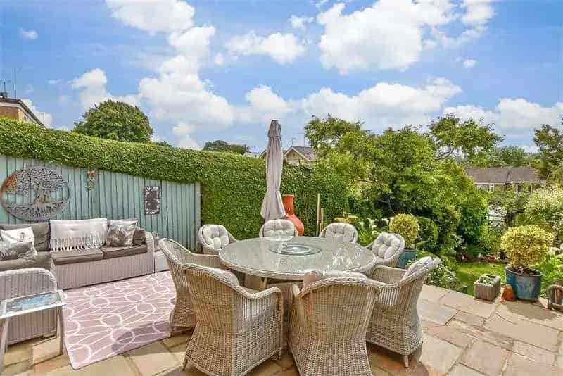3 Bed House for Sale Near River Medway
