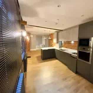 2 rooms flat of 189 m² in Birmingham