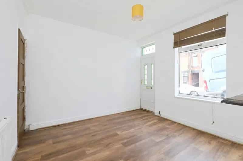 2 bedroom House
 For Sale