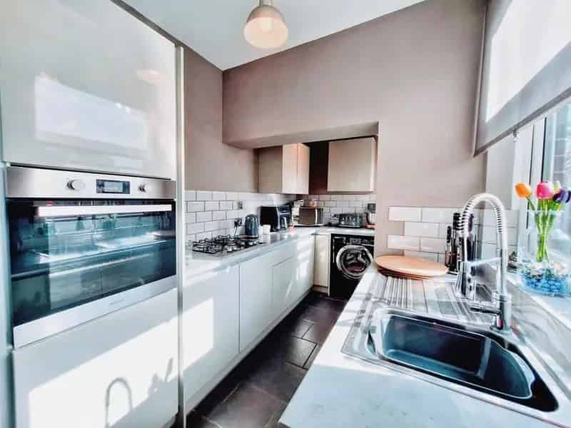 2 Bedroom Mid Terrace House for Sale Hyde Greater Manchester
