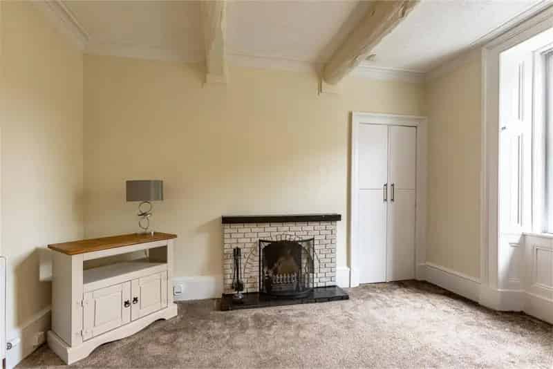 1 Bed Flat in Hawick - Renovated Investment Opportunity