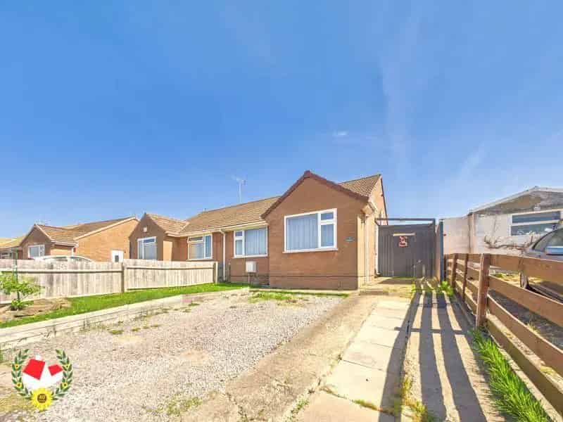 2 Bedroom Semi-Detached Bungalow for Sale
