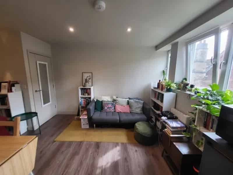 1 bedroom Flat
 To Rent