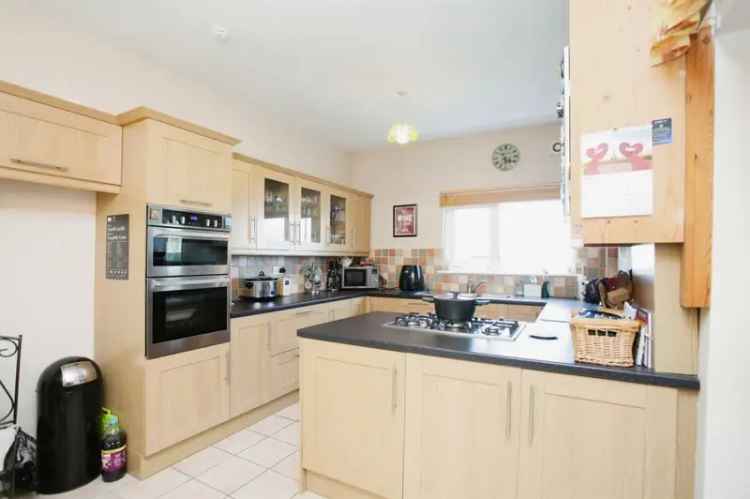 3 Bedroom Semi-Detached House Near Caerphilly Castle