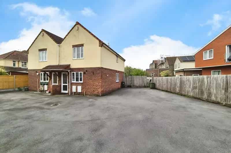 3 Bedroom Semi Detached House for Sale Clevedon