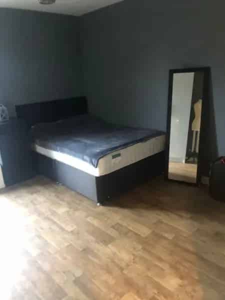 2 Bed Apartment near West Drayton Station Elizabeth Line