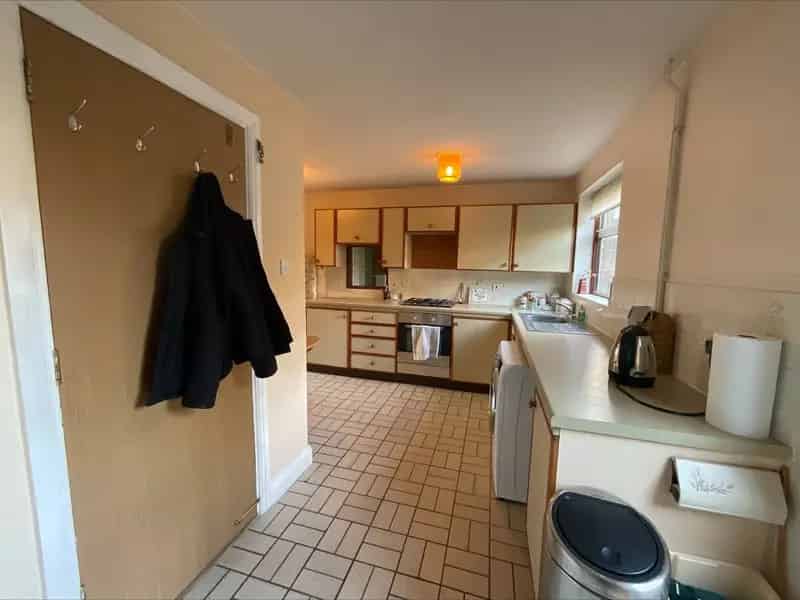 4 Bedroom Link Detached House For Sale