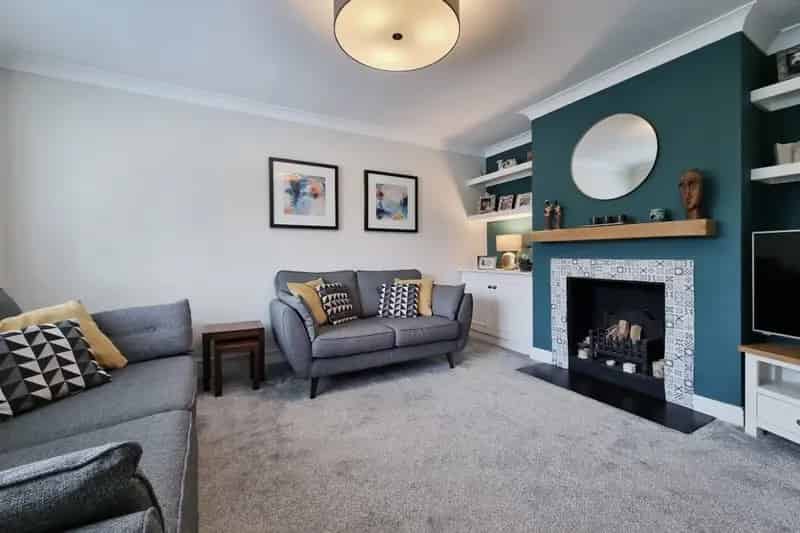 Spacious 3-Bed House in Cheddington Near Train Station