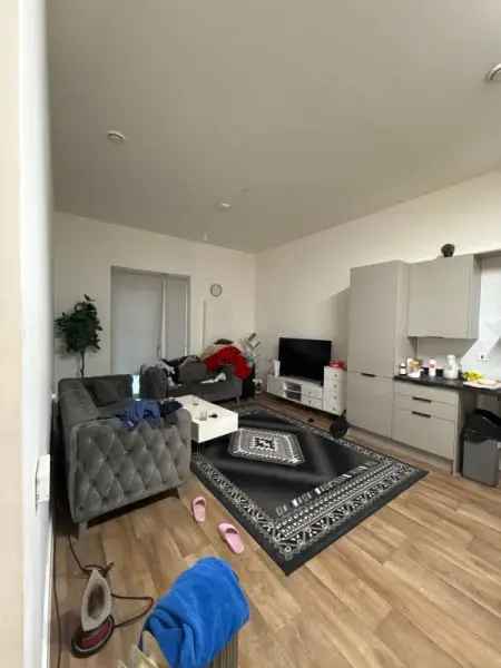 Flat For Rent in London, England