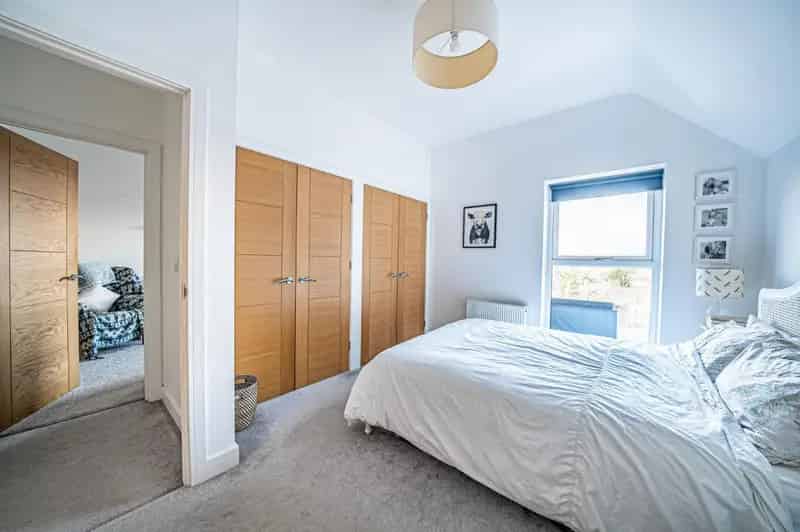 4 Bed Detached House for Sale