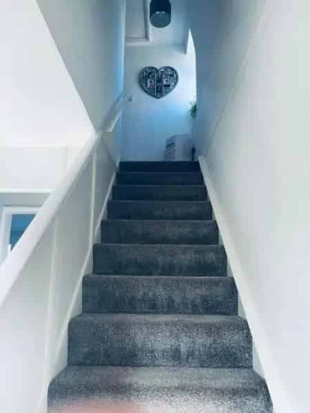 2 Bedroom Semi Detached House Near Town Centre