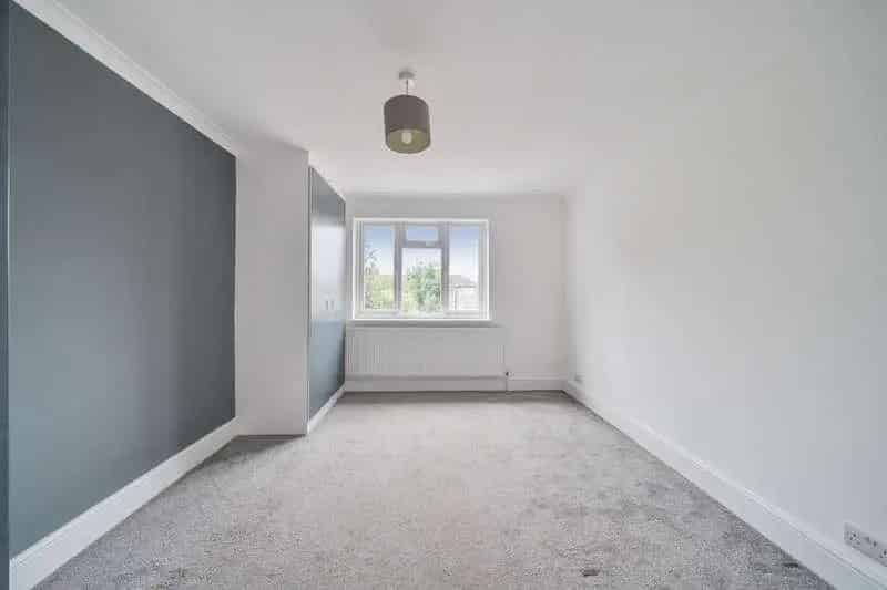 5 Bed House for Sale in Ruislip Manor