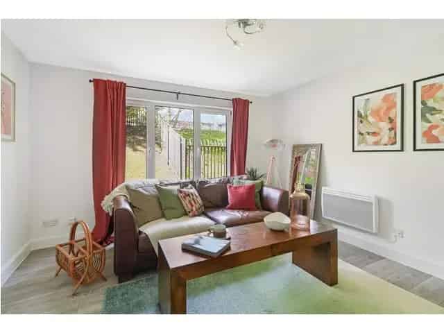 2 Bedroom Flat for Sale Glasgow Quarryknowe Street