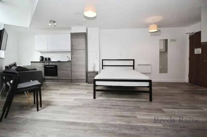 Liverpool City Centre Studio Apartment Modern Method Auction Investment