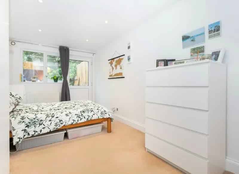 2 Bed Ground Floor Garden Flat Shepherds Bush