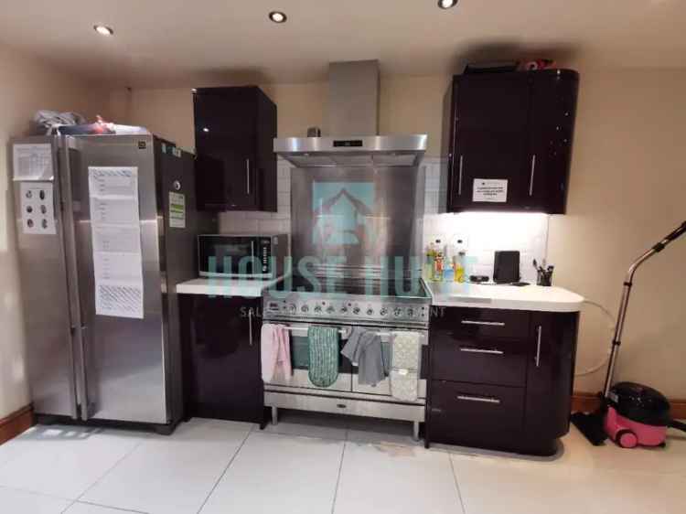6 Bedroom Terraced House for Sale - Excellent Investment Opportunity
