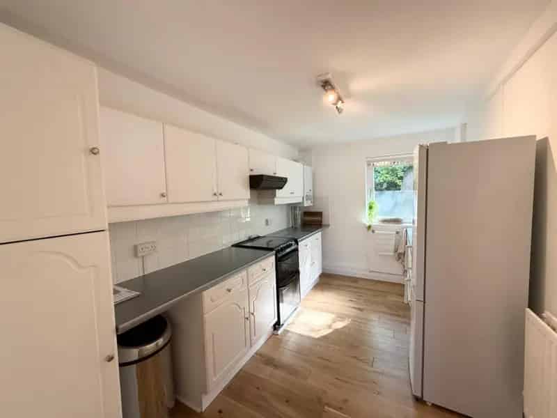 1 Bedroom Apartment for Sale Near Brentwood High Street