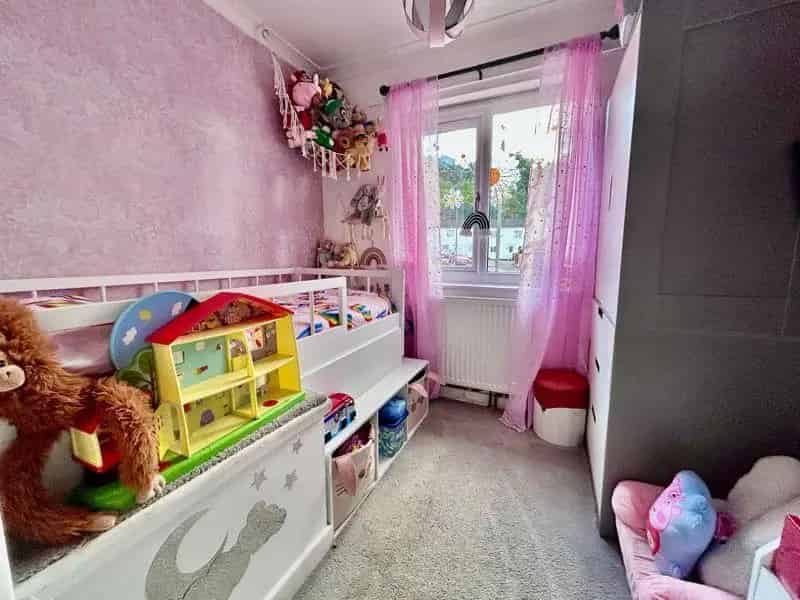 3 bed house for sale