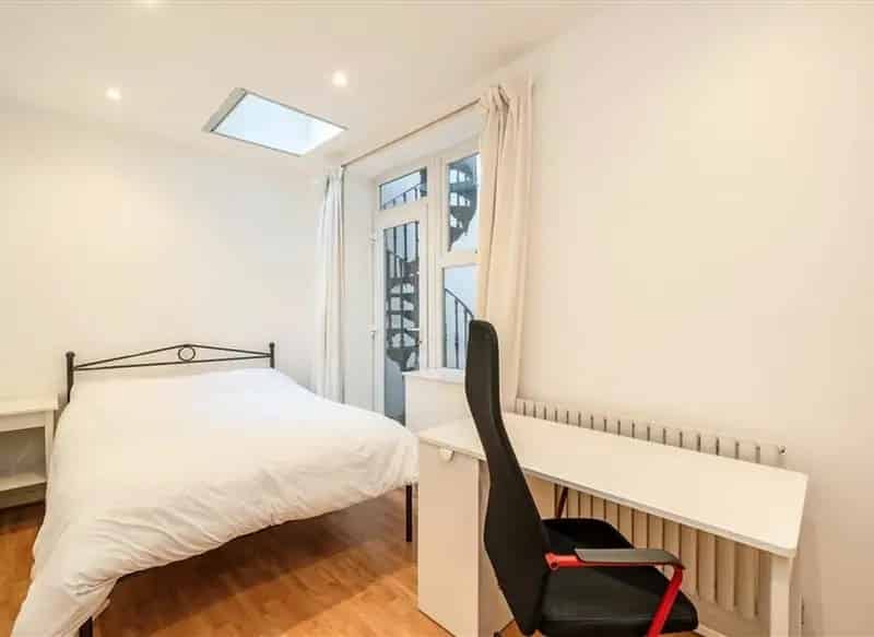 2 Bedroom Maisonette South Kensington Large Terrace Award Winning Garden Square