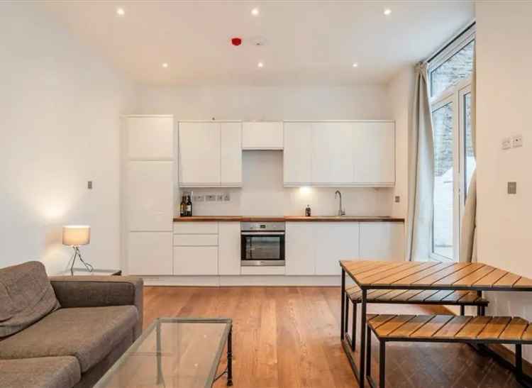 Two Bedroom Maisonette South Kensington Large Terrace Award Winning Garden Square