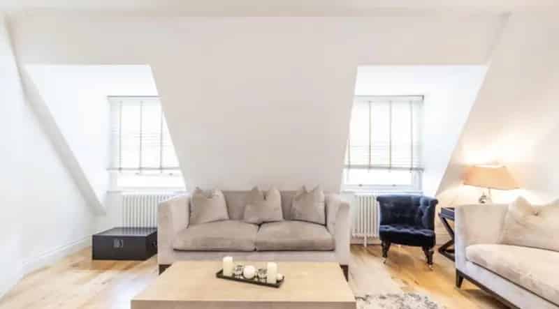 1 Bedroom Mayfair Apartment Luxurious Apartment for Rent