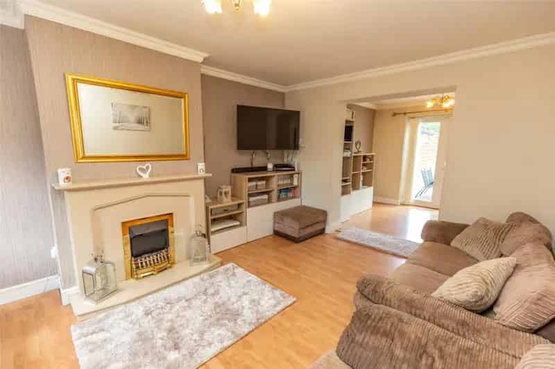 4 Bedroom Semi-Detached House for Sale in Sea Mills