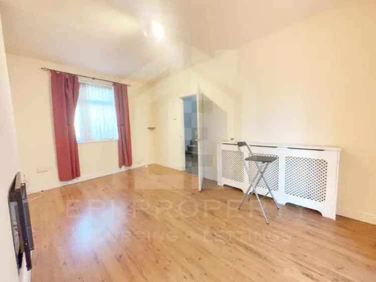 2 bedroom semi-detached house to rent