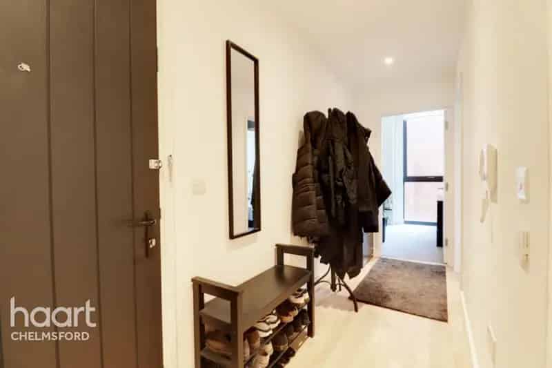 2 Bedroom Apartment for Sale - No Sale No Fee