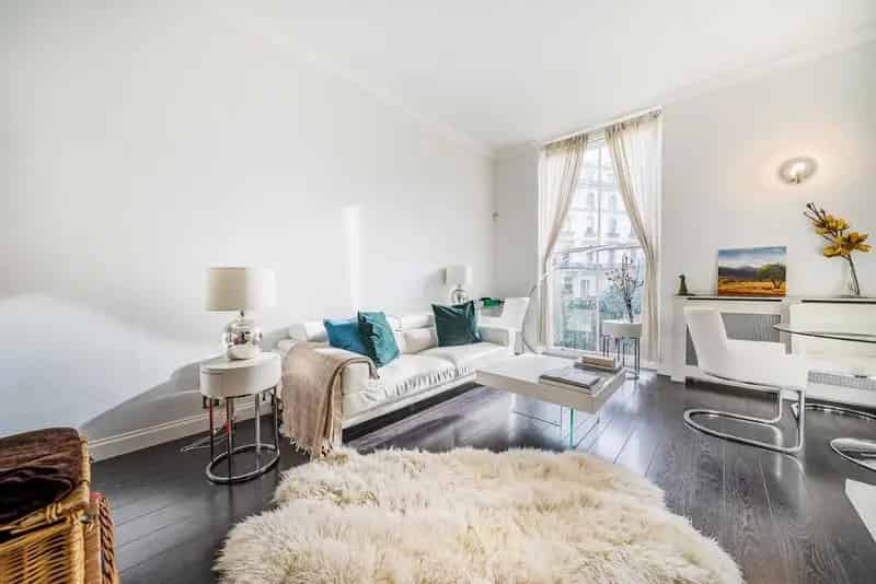 Beautiful Flat in Porchester Square with Stunning Views