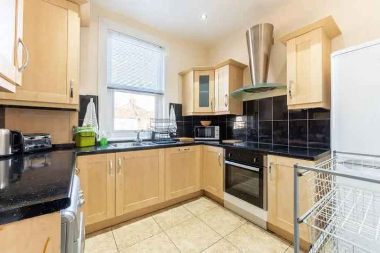 3 bedroom flat to rent