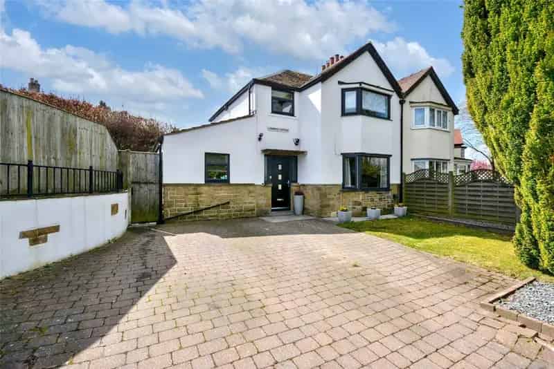 House For Sale , Leeds, England