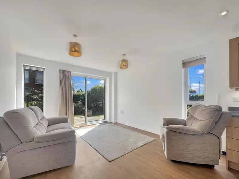 2 Bedroom Flat for Sale