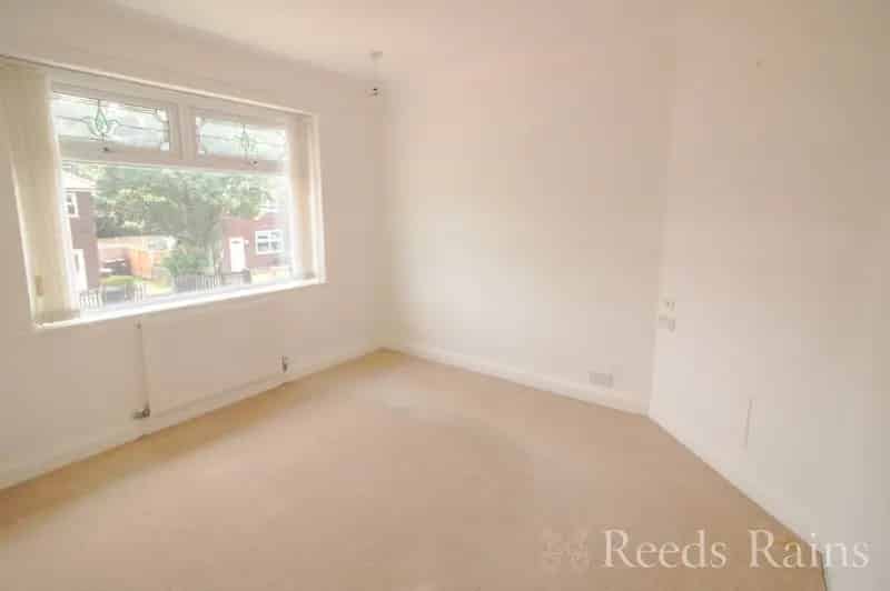 3 Bedroom Semi Detached House for Sale Ellesmere Port