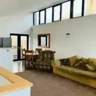 3 Bedroom Townhouse Near Manchester City Centre