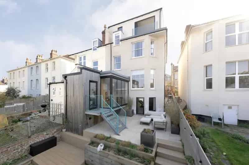 5 Bedroom Semi Detached House for Sale St Andrews