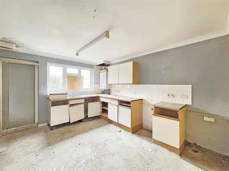 Freehold Mid Terrace House Requiring Updating