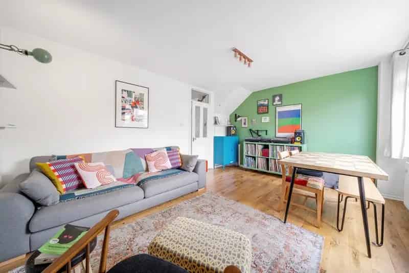 Flat For Sale , London, England