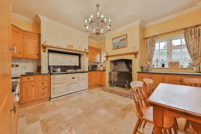 8 Bedroom Townhouse Beverley Grade II Listed