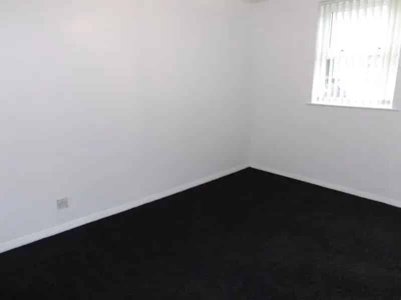 1 Bedroom Flat To Let - Refurbished Apartment
