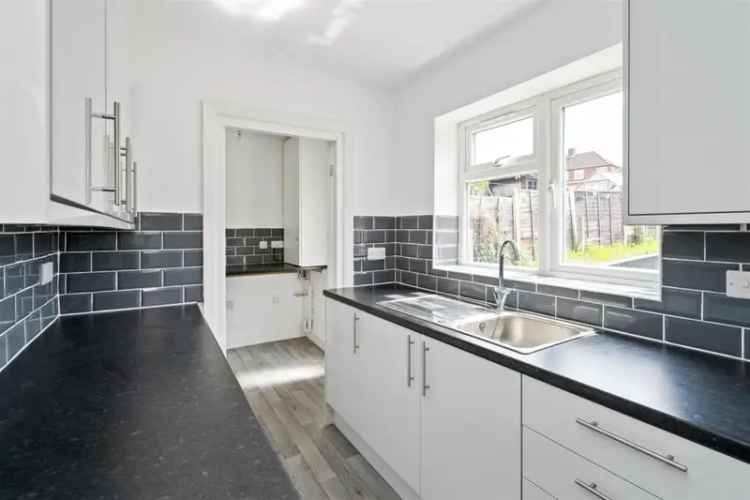 4 Bedroom Semi Detached House For Rent