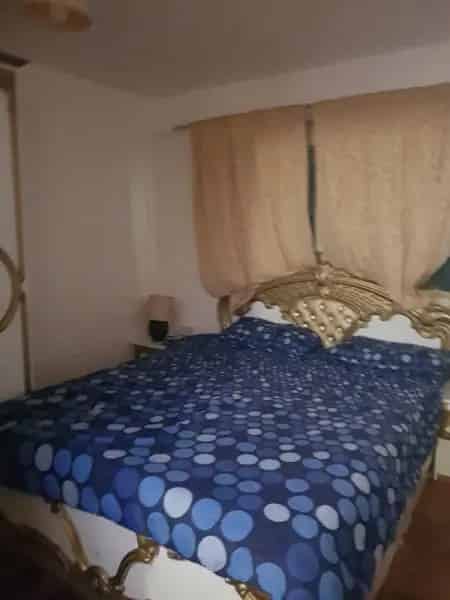 Flat For Rent , Cherry Place, Leeds, England