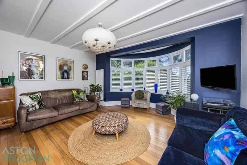 5 Bedroom Detached House for Sale Hove