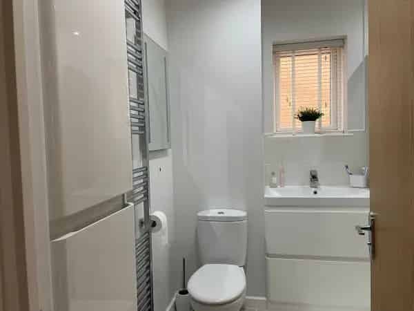 2 Bedroom House Driveway Parking Private Development