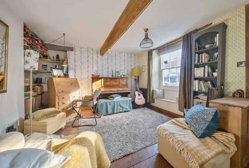 4 Bedroom Cottage for Sale - Characterful Family Home