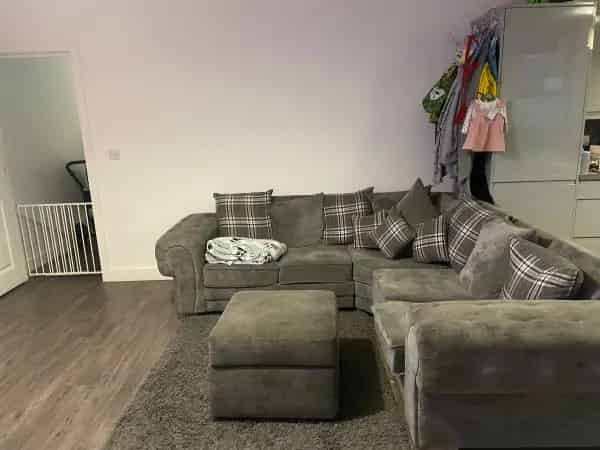 2 Double Bedroom House Near Town Beach Schools