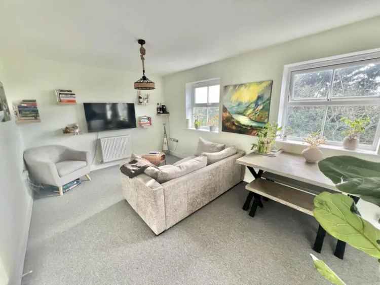 2 Bedroom Flat for Sale near Brentwood High Street