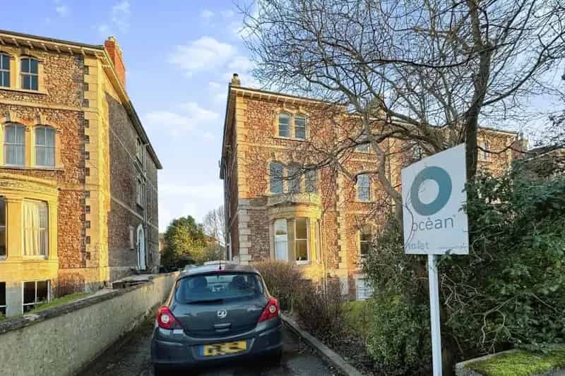 1 Bedroom Apartment to Rent in Clifton