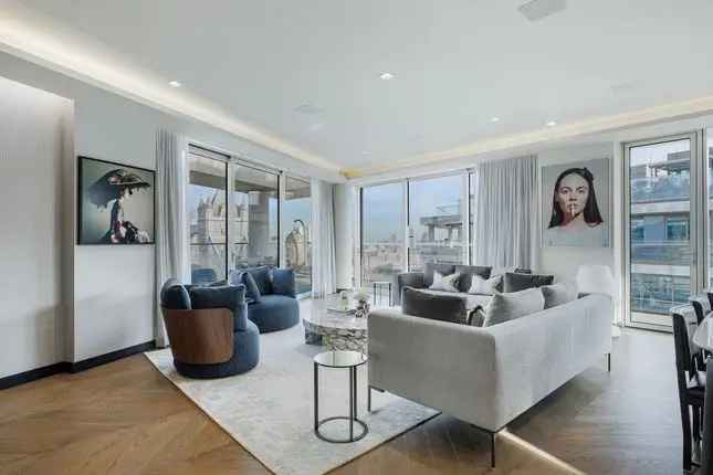 Luxury 2-Bedroom Penthouse with River Thames Views