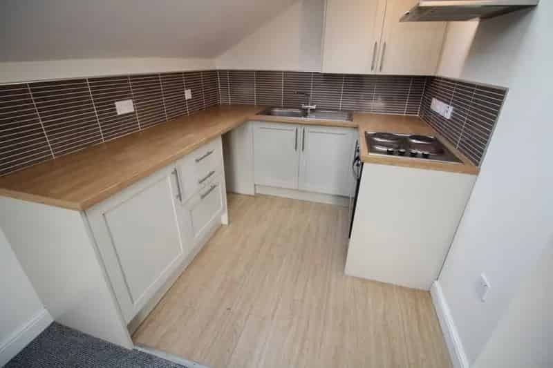 2 Bed Aigburth Apartment Near Sefton Park Zero Deposit Available
