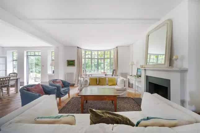 5 Bedroom Grade II Listed House Hampstead Garden Suburb